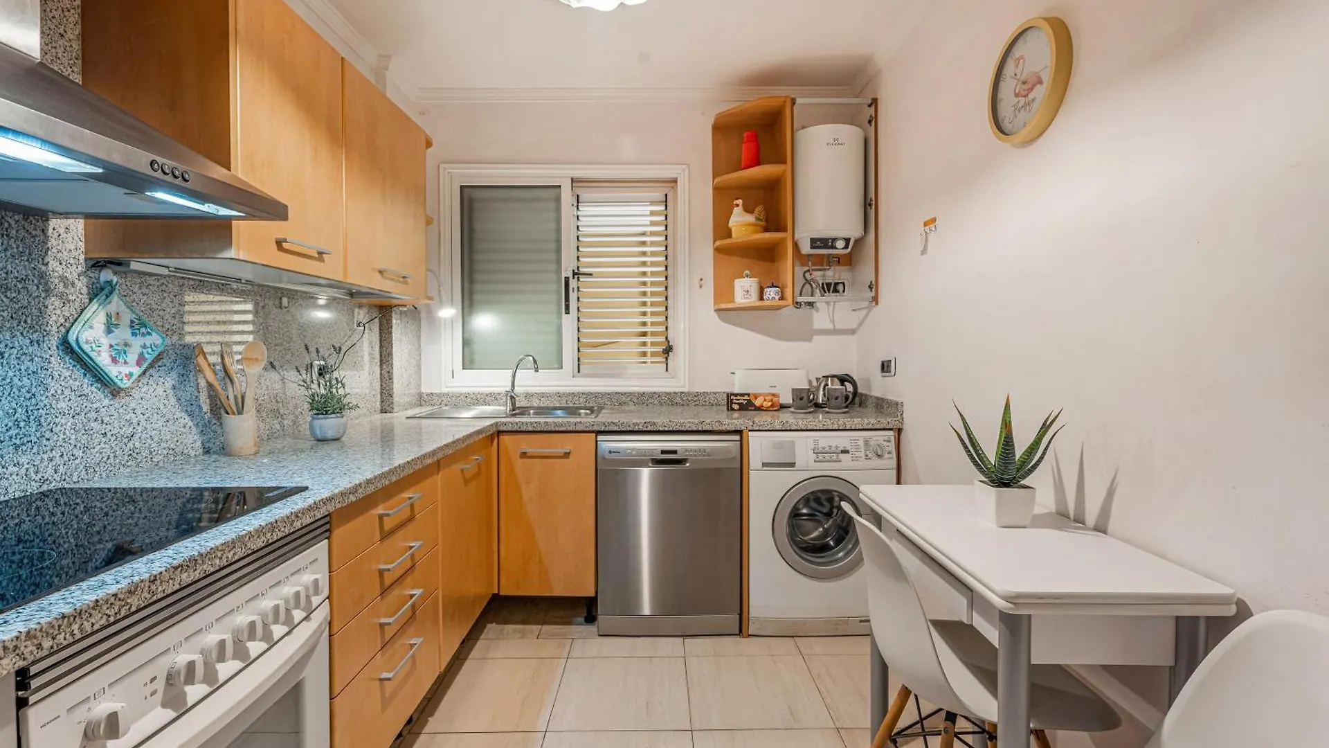 Ceyla 214 Appartement Arona